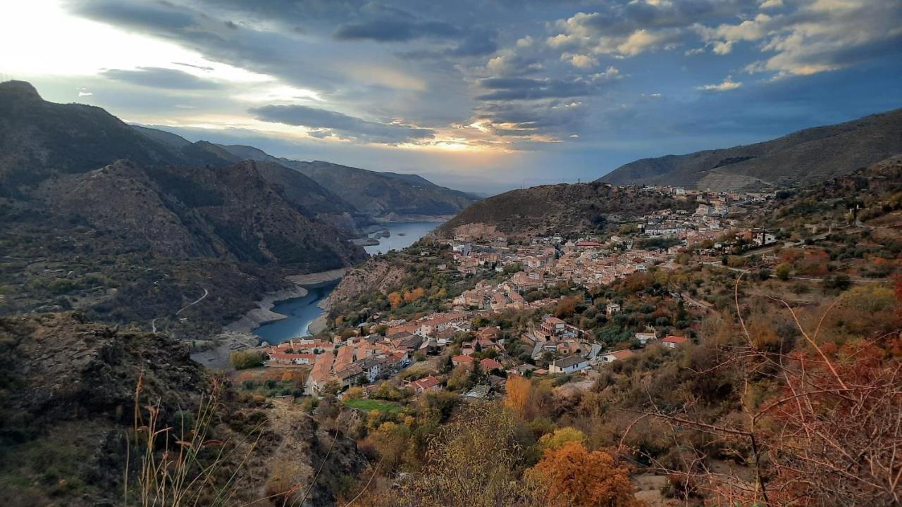 El Hogar De Mercedes Guejar Sierra Ngoại thất bức ảnh